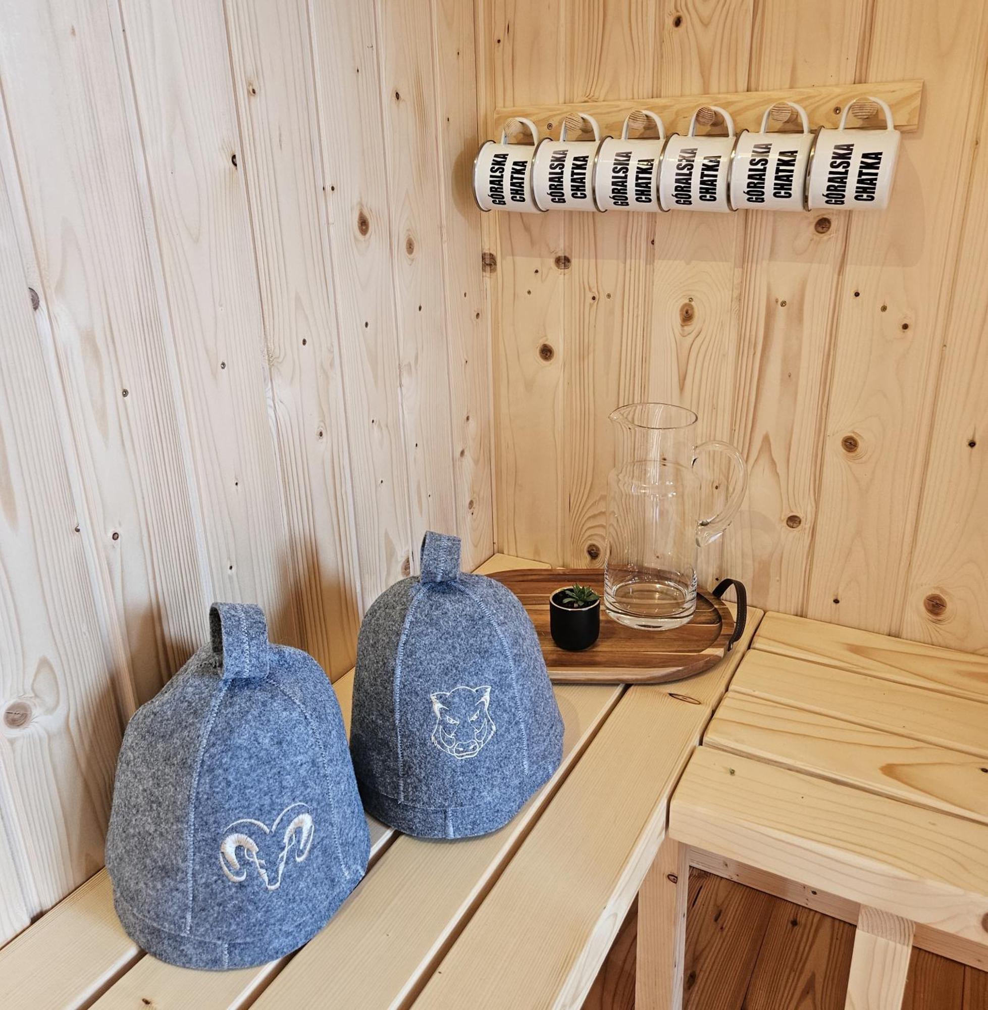 Goralska Chatka 2 Highland Cottage - Split Ac, Jacuzzi, Sauna, Private Parking, Mountains View, Garden, ザコパネ エクステリア 写真