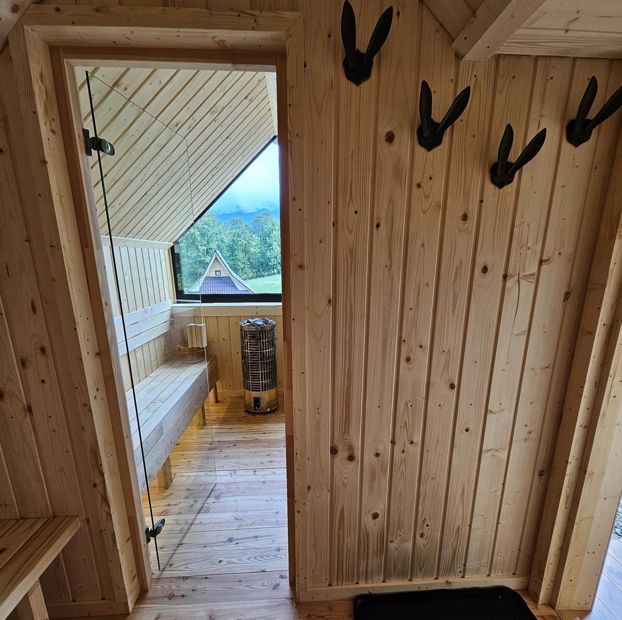 Goralska Chatka 2 Highland Cottage - Split Ac, Jacuzzi, Sauna, Private Parking, Mountains View, Garden, ザコパネ エクステリア 写真