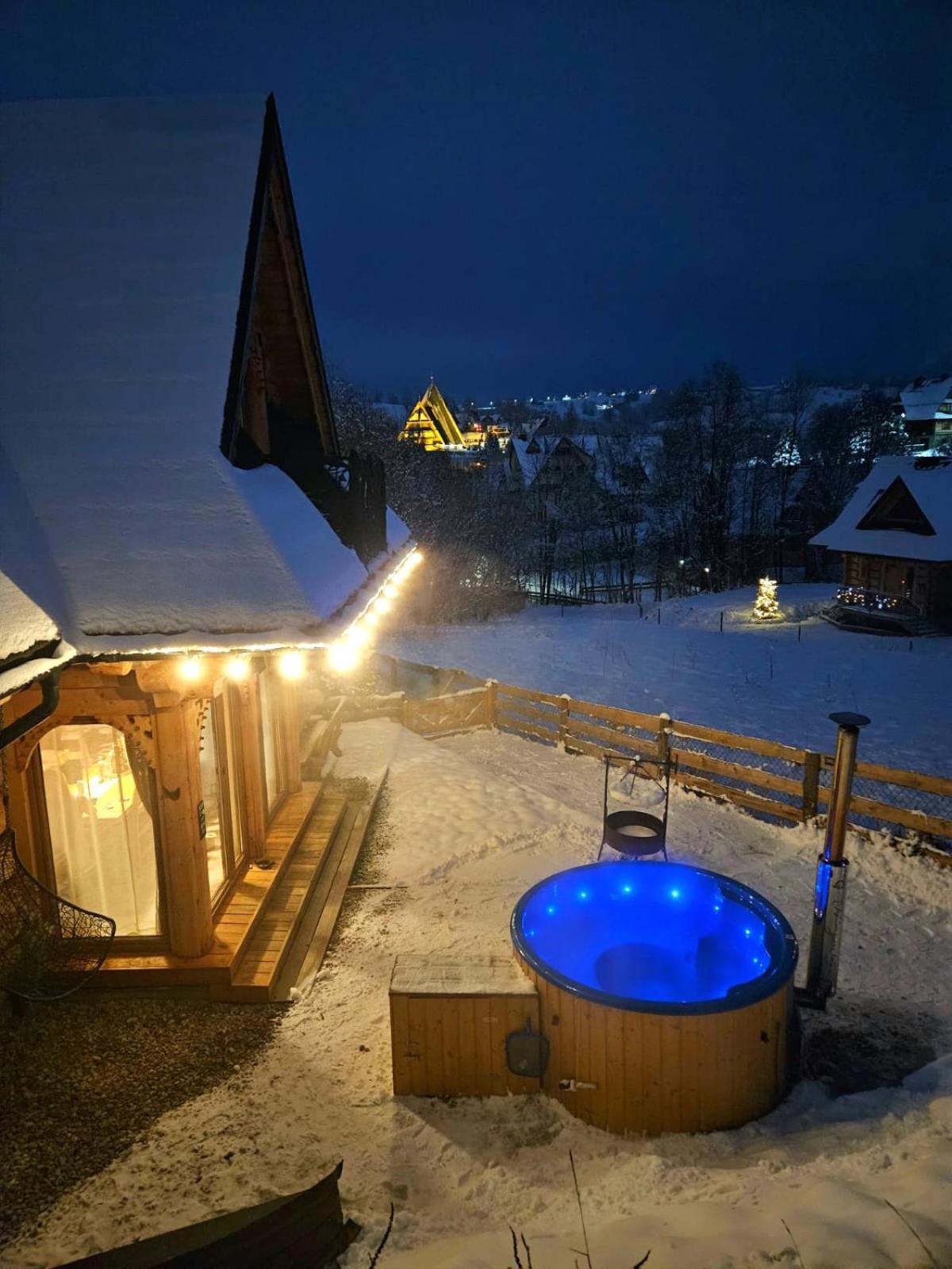 Goralska Chatka 2 Highland Cottage - Split Ac, Jacuzzi, Sauna, Private Parking, Mountains View, Garden, ザコパネ エクステリア 写真